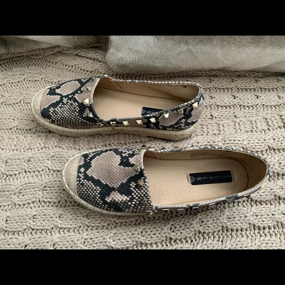 Steve madden snake print studded slip on - Picture 3 of 5